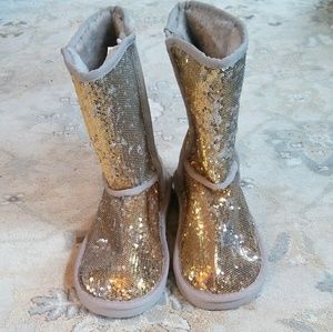 Gold Sparkle Boots ✨